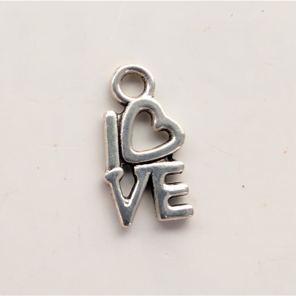 Vintage Silver Tone Love Heart Collectible Dainty Mini Pendant Bracelet Charm